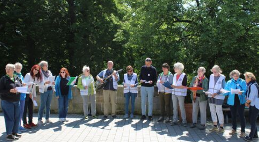 Omas, überall (XVII)